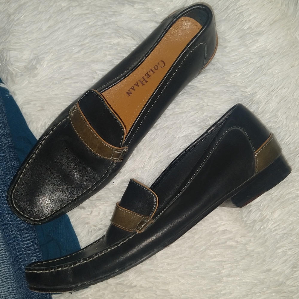 Cole Haan Women's Black and Tan Flats